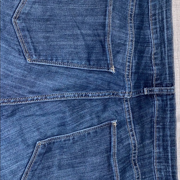 Jeans - Picture 3 of 4